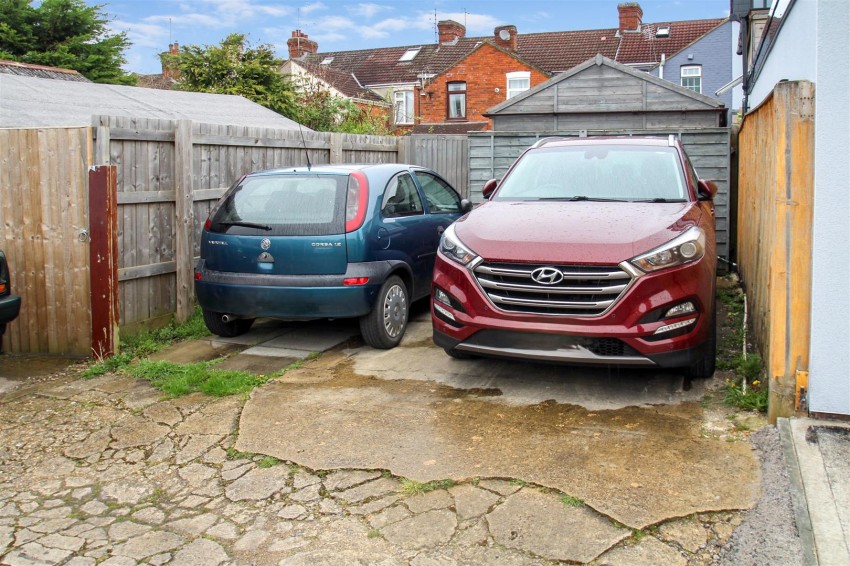 Images for Kingshill Road, Old Town, Swindon