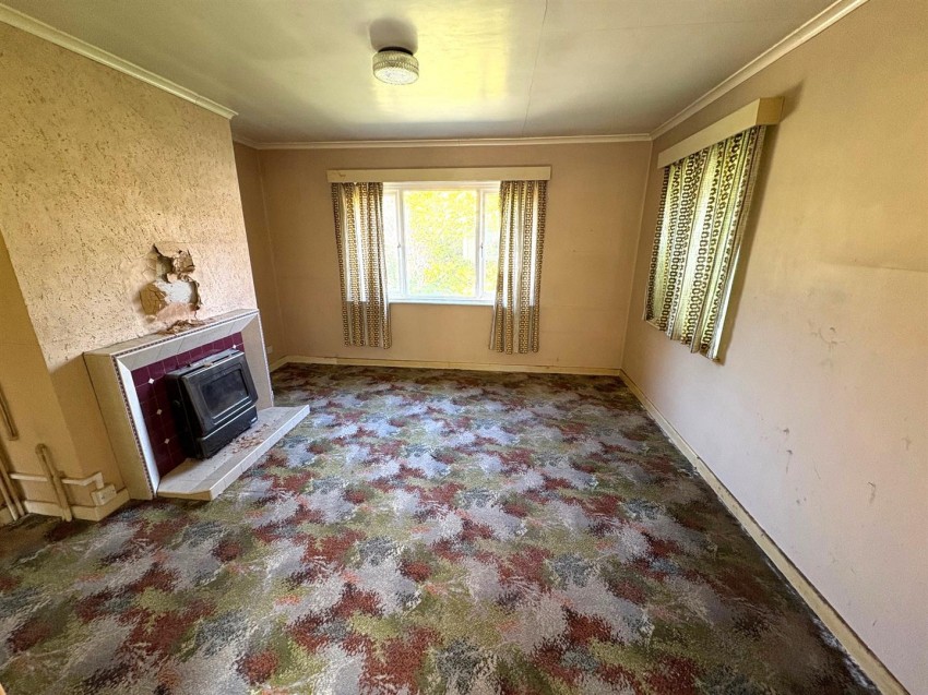 Images for The Crescent, Common Platt, Swindon