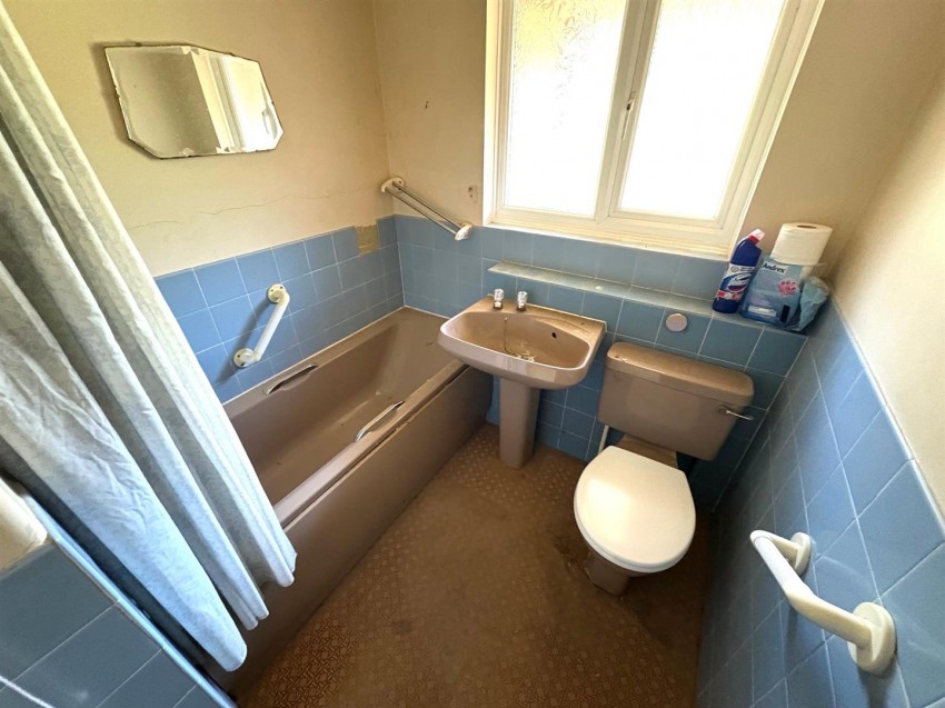 Images for The Crescent, Common Platt, Swindon