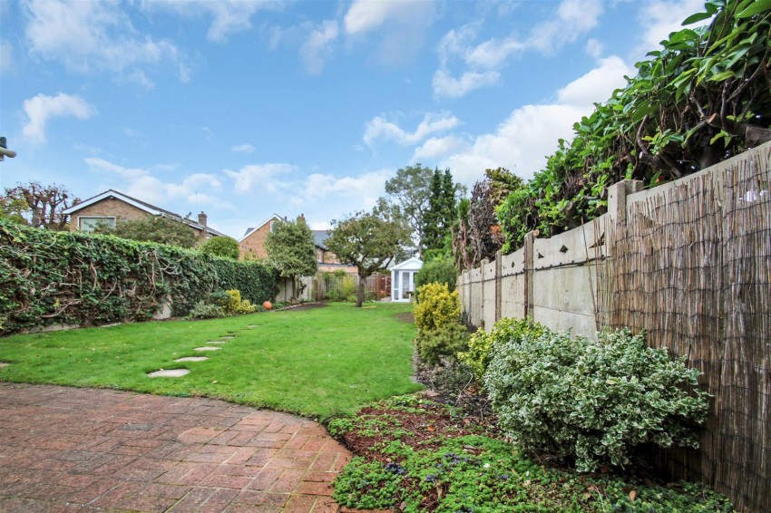 Images for Westlecot Road