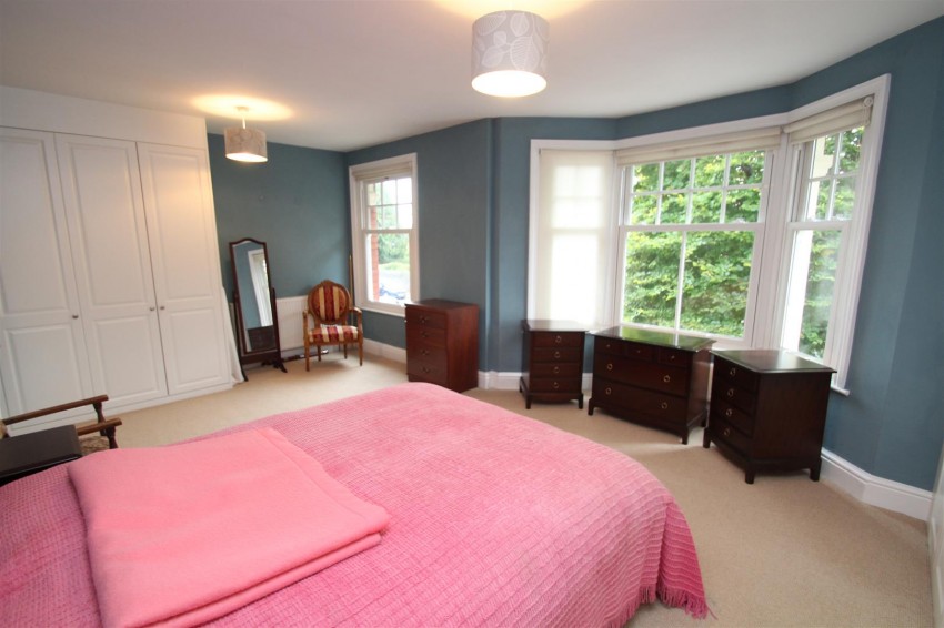 Images for Westlecot Road