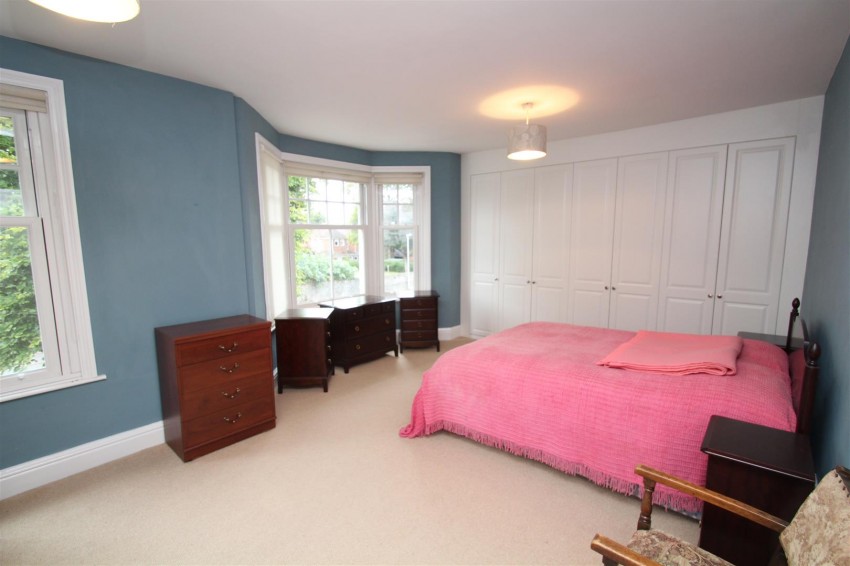 Images for Westlecot Road