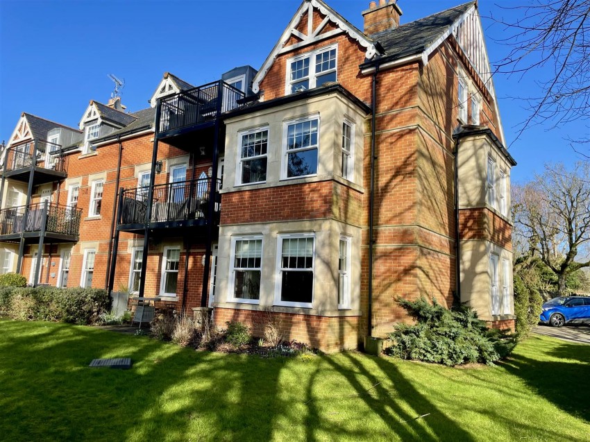 Images for Belmont Crescent, Swindon