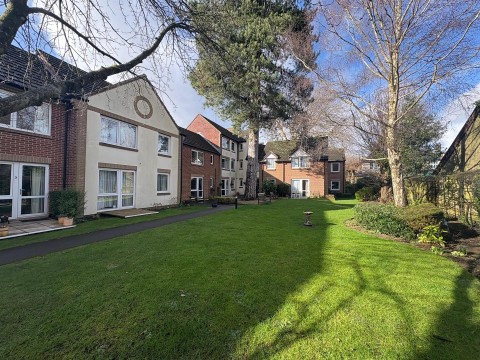 View Full Details for Grovelands Avenue, Swindon