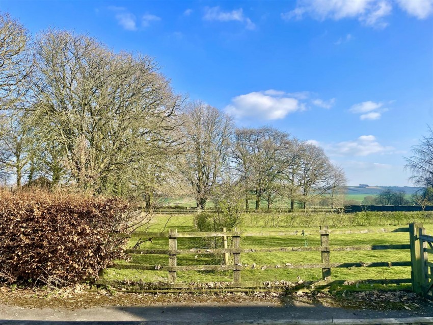 Images for Rickyard Cottages, Broad Hinton, Swindon