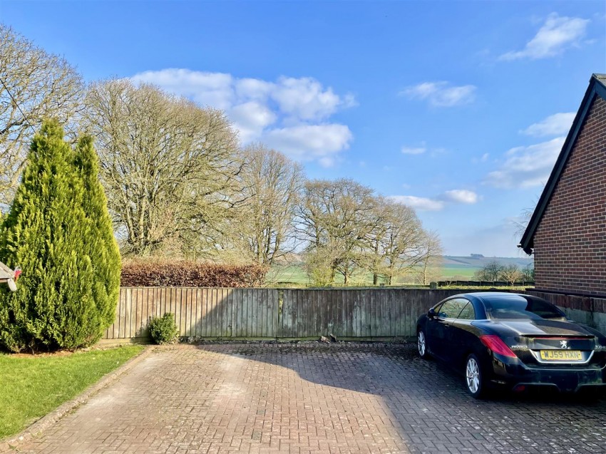 Images for Rickyard Cottages, Broad Hinton, Swindon