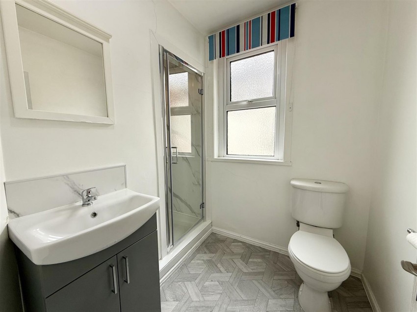 Images for York Road, Swindon