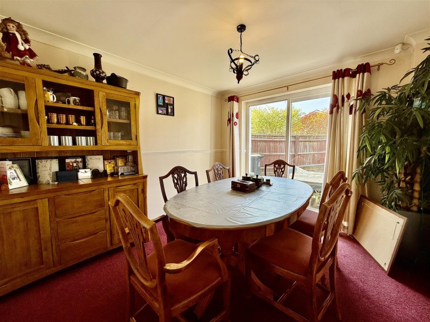 Images for Briar Fields, Swindon