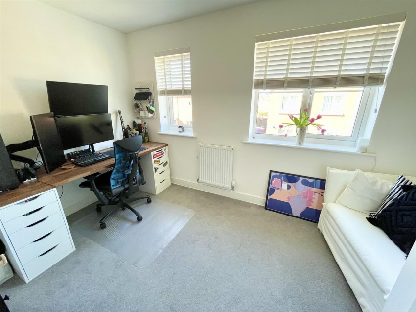 Images for Homeleaze, Swindon