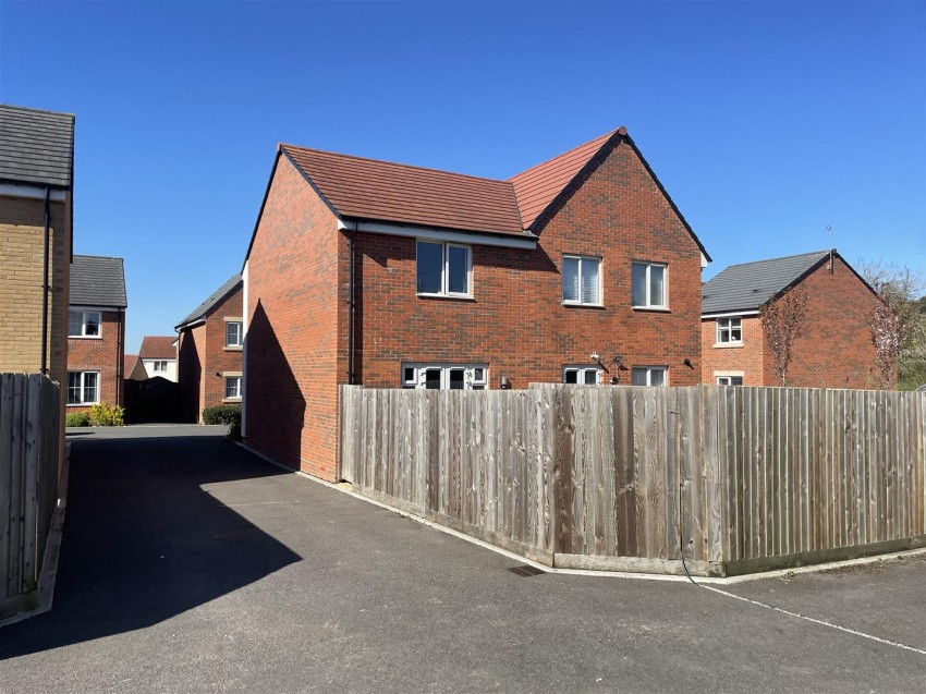 Images for Homeleaze, Swindon