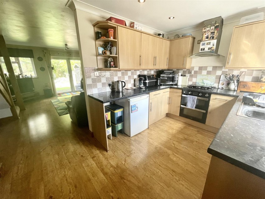 Images for Peregrine Close, Swindon