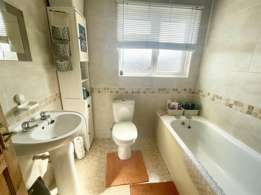 Images for Peregrine Close, Swindon