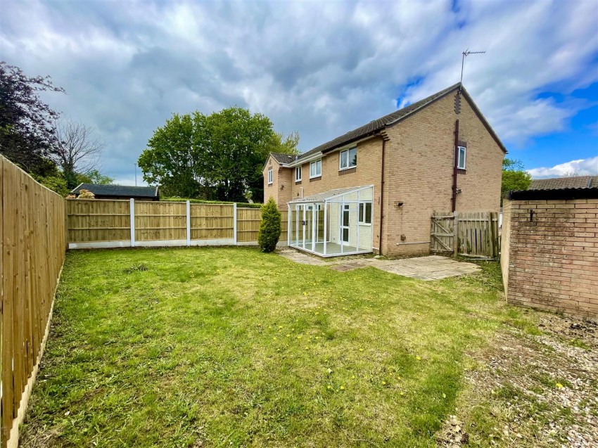 Images for White Edge Moor, Swindon