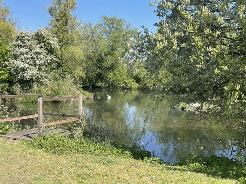 Images for Shaftesbury Avenue, Swindon