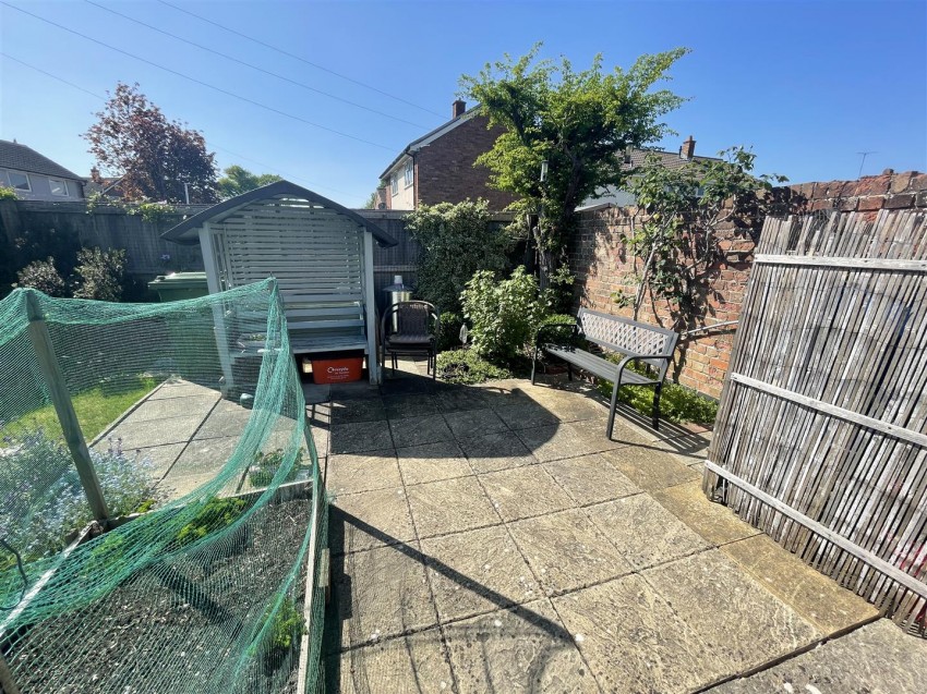 Images for Shaftesbury Avenue, Swindon