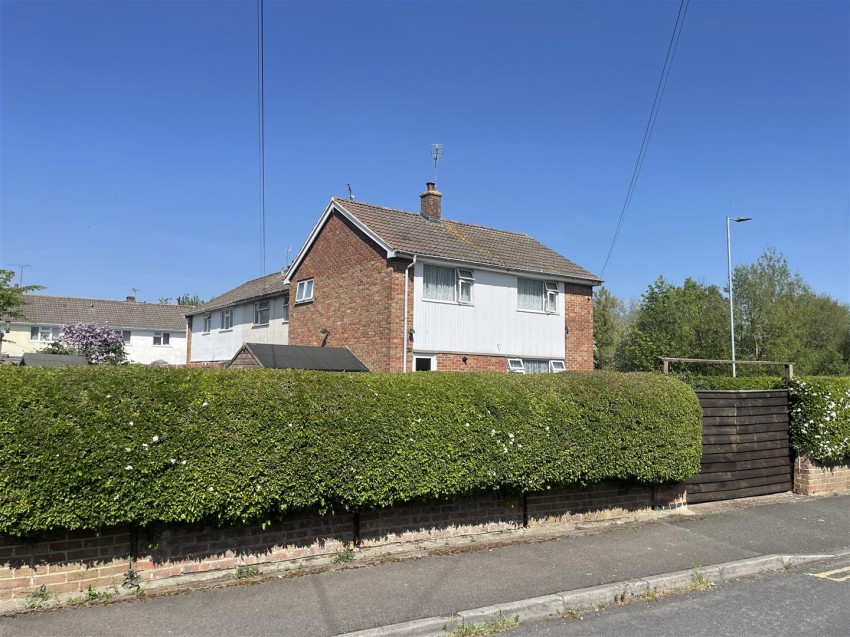 Images for Shaftesbury Avenue, Swindon