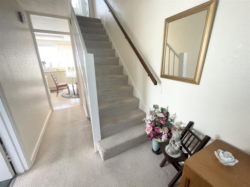 Images for Shaftesbury Avenue, Swindon