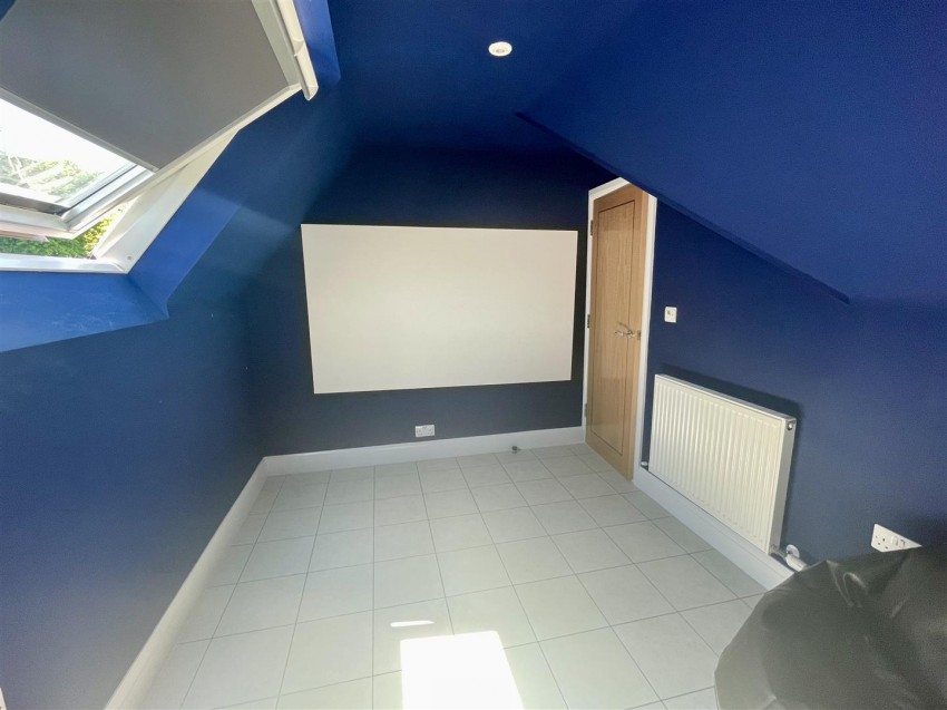 Images for Adams Meadow, Wanborough, Swindon