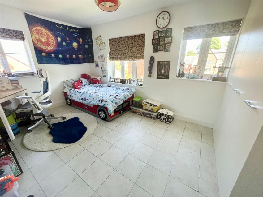 Images for Adams Meadow, Wanborough, Swindon