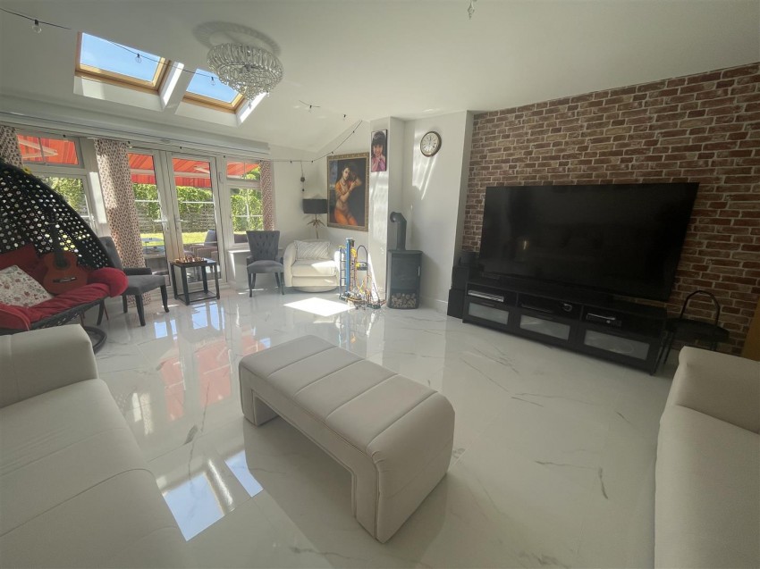 Images for Adams Meadow, Wanborough, Swindon