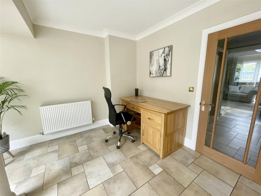 Images for Westlecot Road, Old Town, Swindon