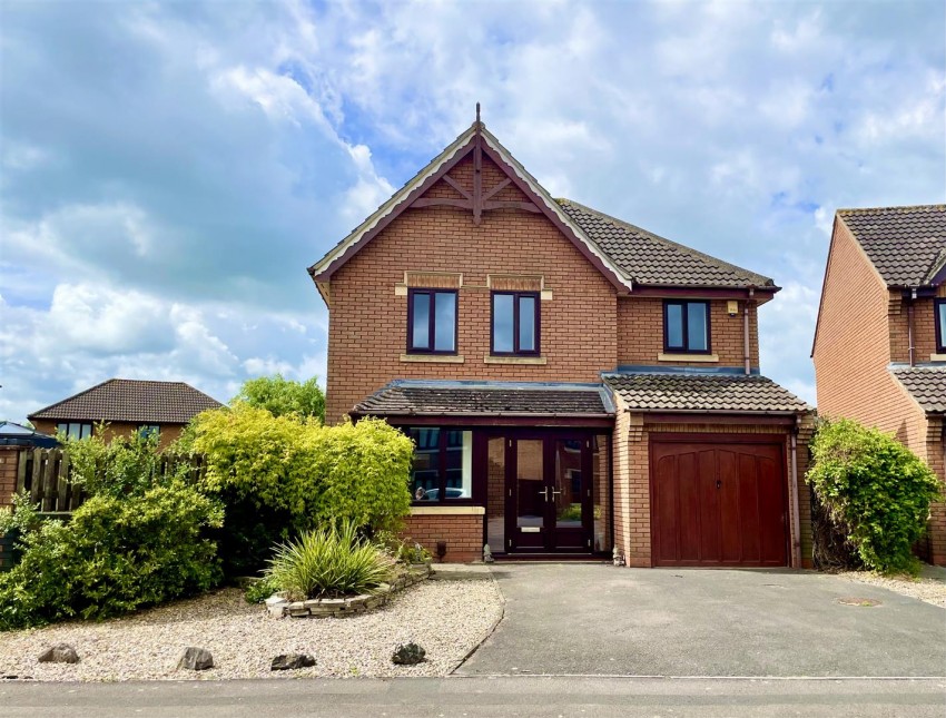 Images for Sword Gardens, Rushey Platt, Swindon