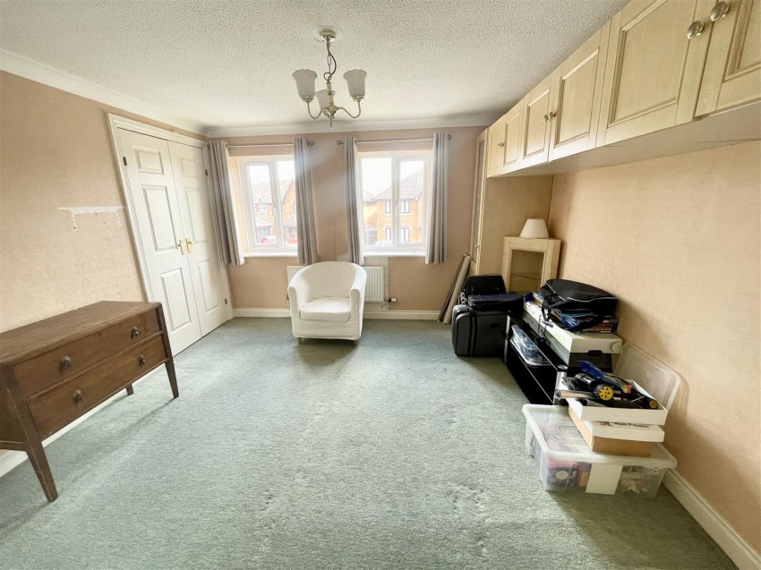 Images for Sword Gardens, Rushey Platt, Swindon