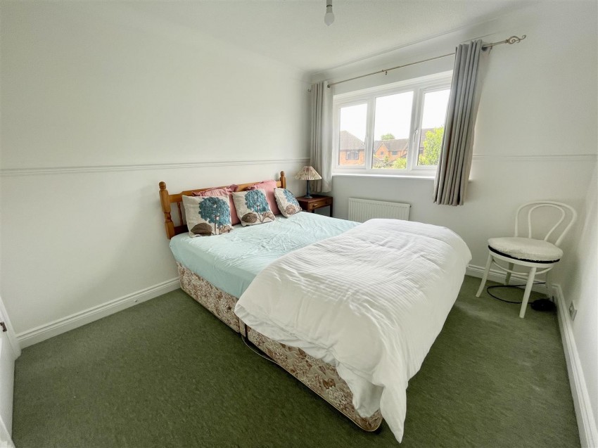 Images for Sword Gardens, Rushey Platt, Swindon