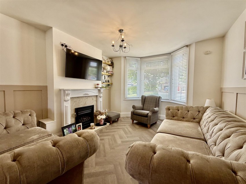 Images for Vicarage Road, Swindon