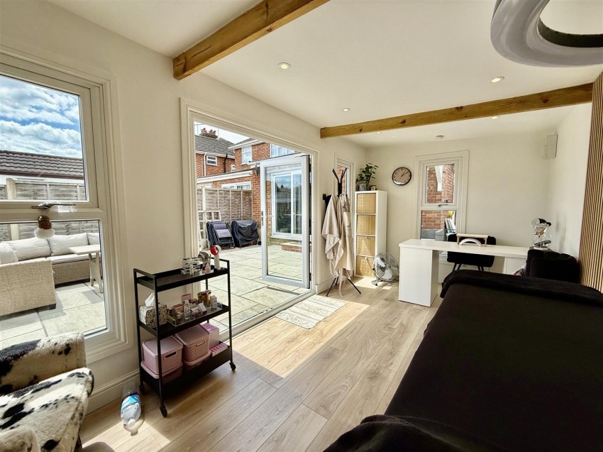 Images for Vicarage Road, Swindon
