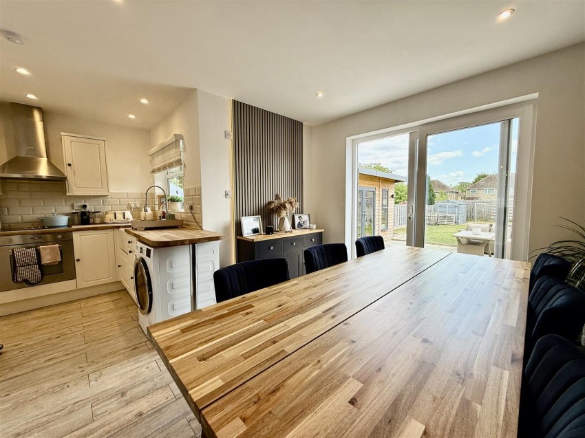 Images for Vicarage Road, Swindon