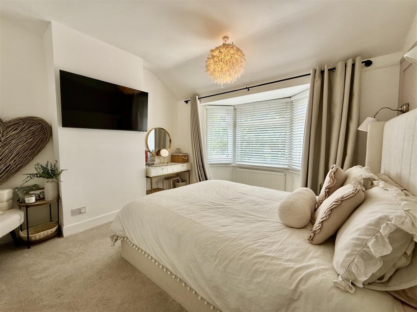 Images for Vicarage Road, Swindon