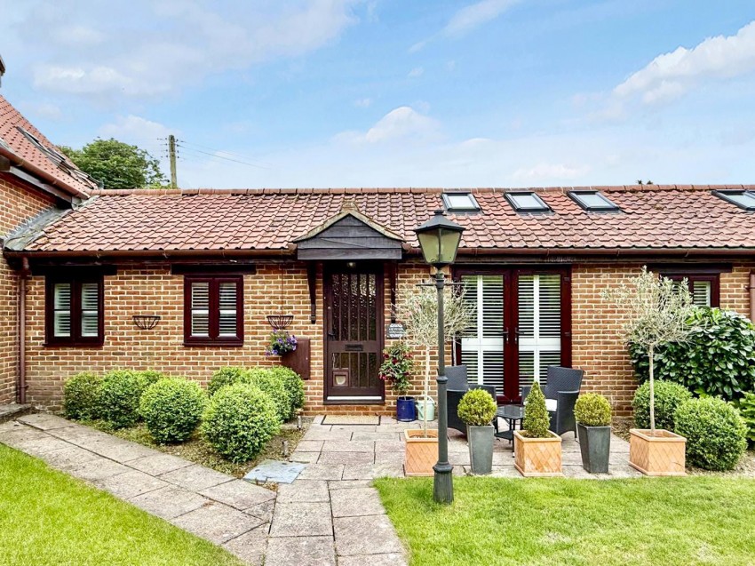 Images for St Peters Cottages, Broad Hinton