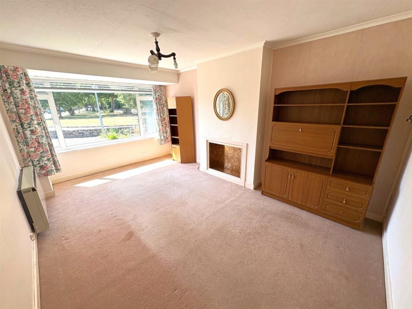 Images for Beverstone Grove, Lawns, Swindon