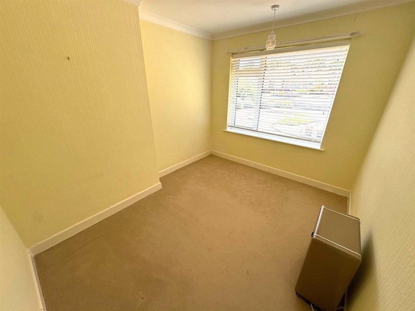Images for Beverstone Grove, Lawns, Swindon