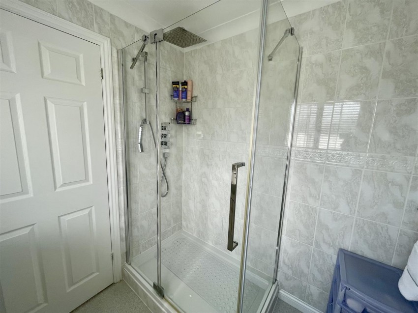 Images for Stanley Close, Wanborough, Swindon