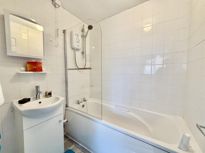 Images for Alveston Close, Westlea, Swindon