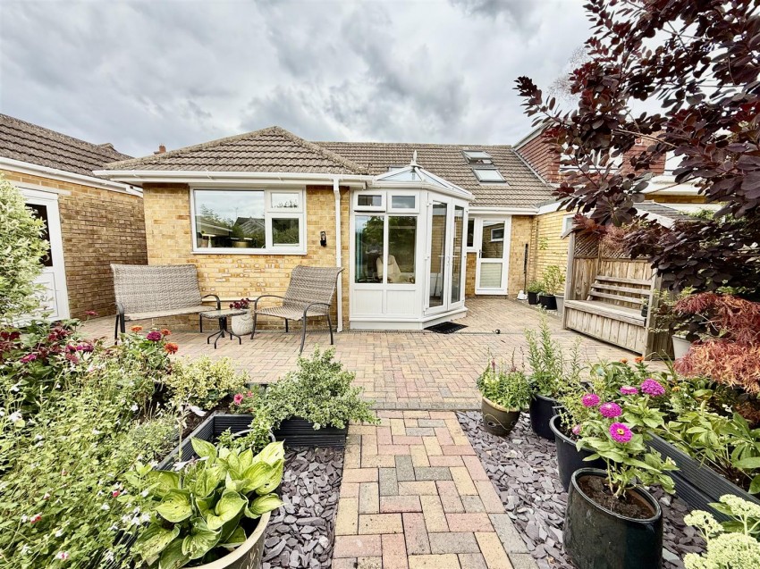 Images for Barcelona Crescent, Wroughton, Swindon