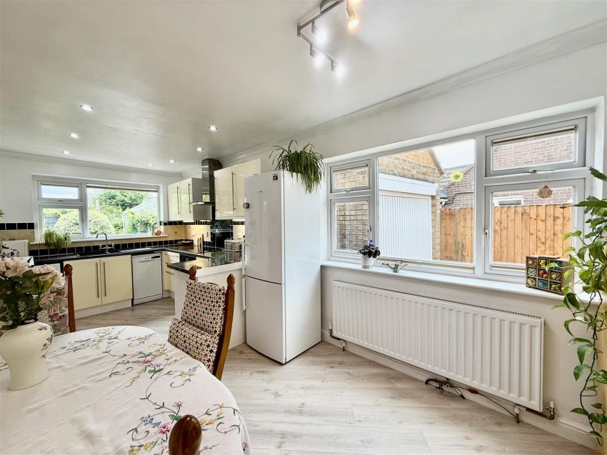 Images for Barcelona Crescent, Wroughton, Swindon