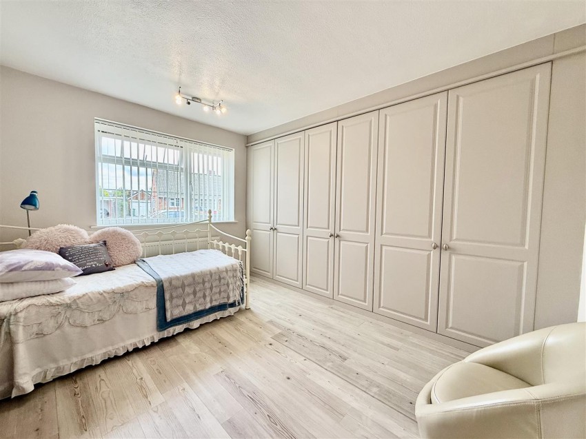 Images for Barcelona Crescent, Wroughton, Swindon