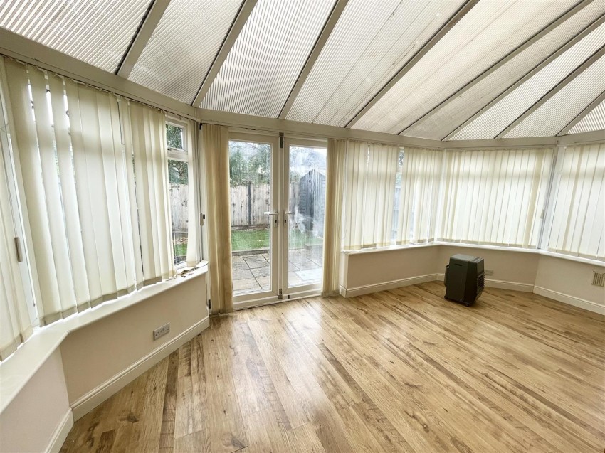 Images for Whitby Grove, Swindon