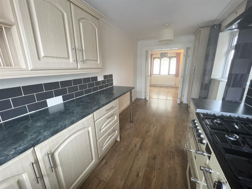 Images for Whitby Grove, Swindon