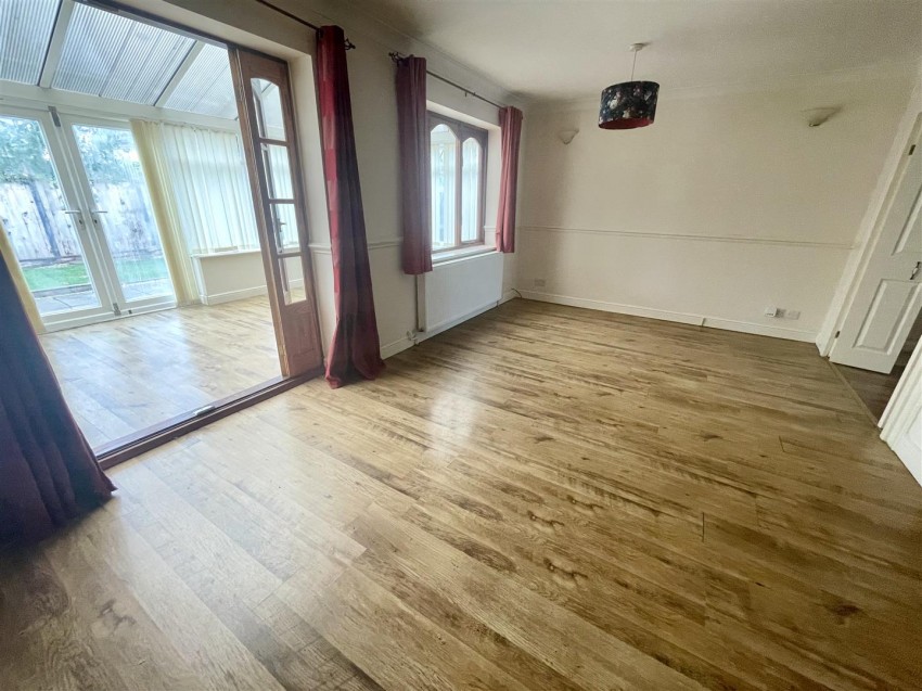 Images for Whitby Grove, Swindon