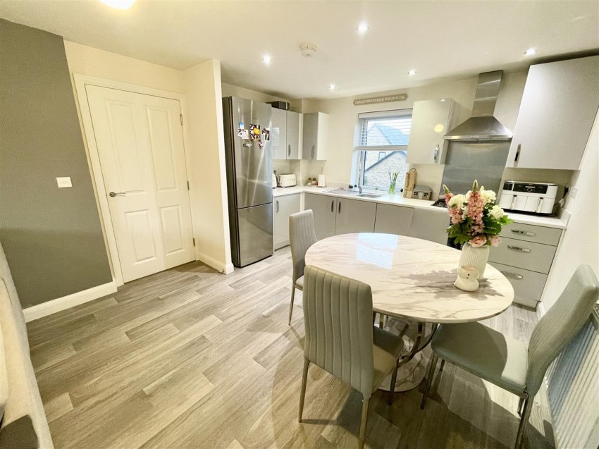 Images for Haskins House, Beckett Strand
