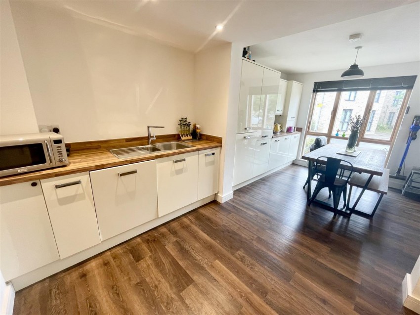 Images for Nevinson Road, Swindon