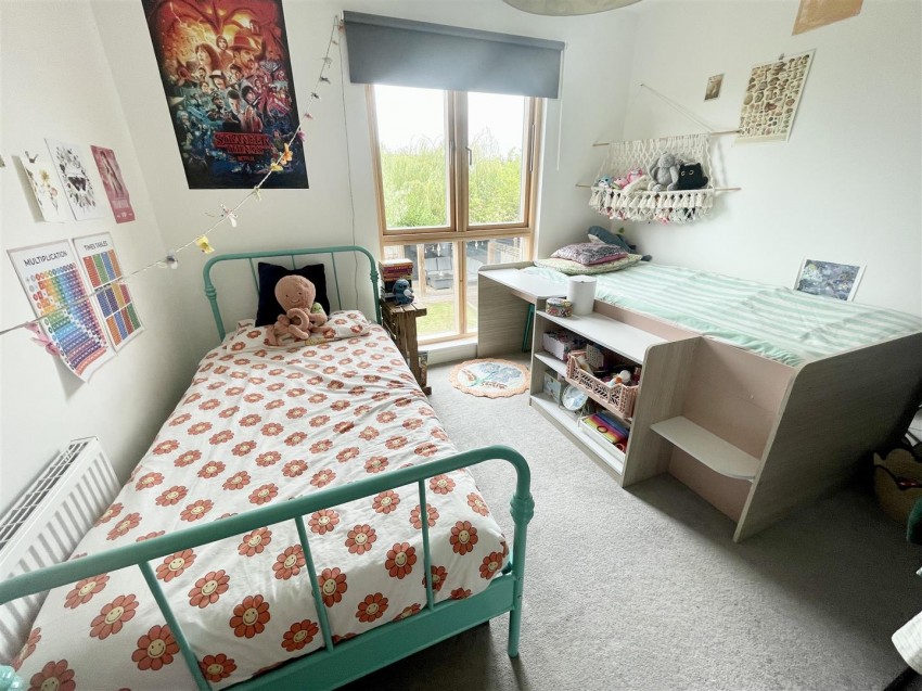 Images for Nevinson Road, Swindon