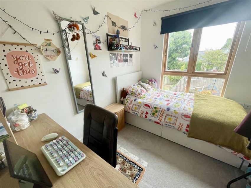 Images for Nevinson Road, Swindon