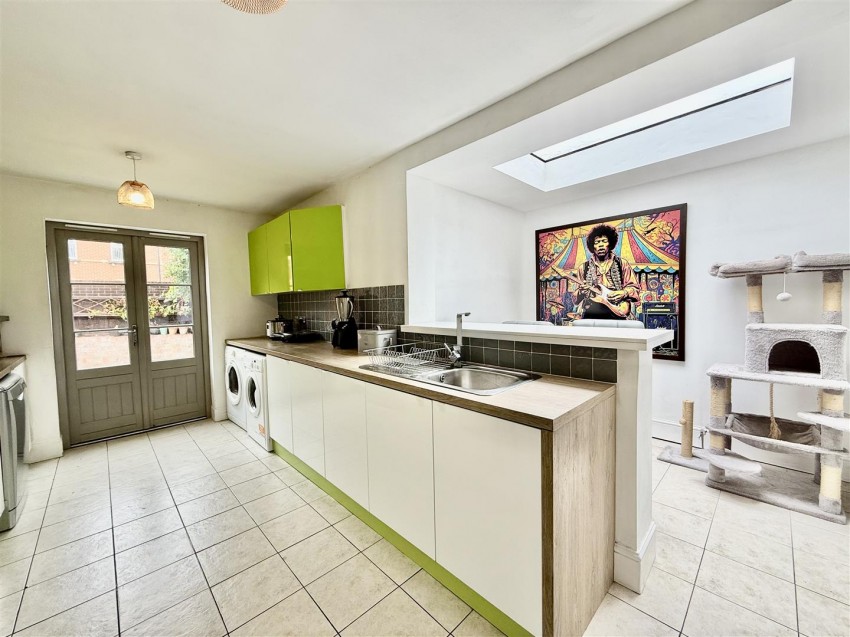 Images for Avenue Road, Swindon