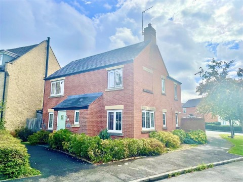 View Full Details for Stardust Crescent, Swindon
