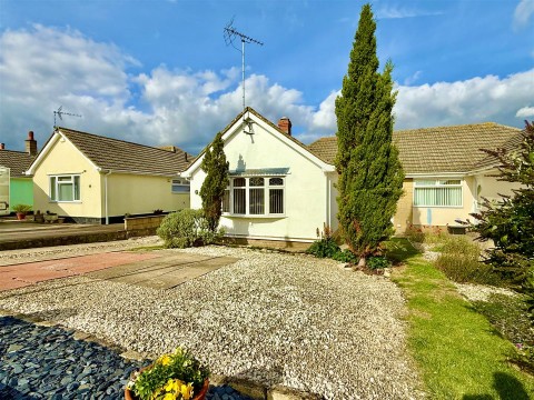 View Full Details for Barnard Close, Swindon